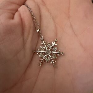Dazzling Snowflake Pendant Necklace in Silver
